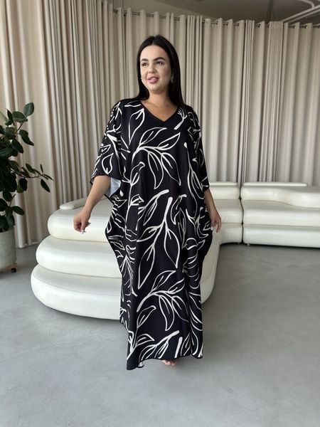 Розкішна чорно-біла максі сукня- туніка PLUS SIZE для відпочинку SW645/1-універсальний фото