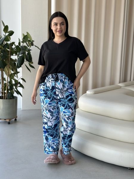 Жіноча піжама з чорною футболкою та яскравим синім принтом PLUS SIZE DO2846-XL фото