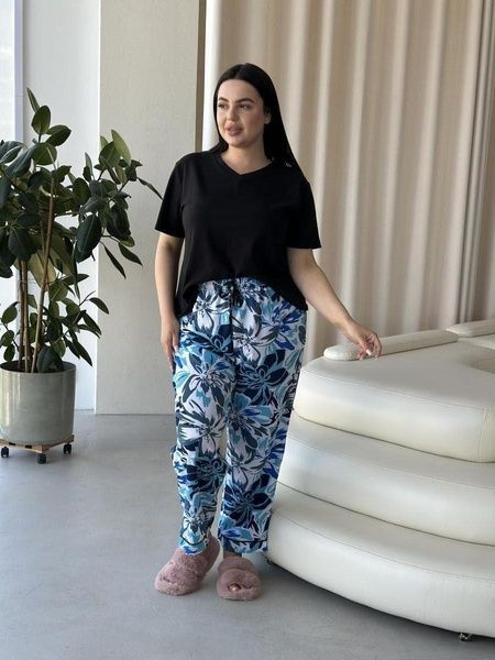 Жіноча піжама з чорною футболкою та яскравим синім принтом PLUS SIZE DO2846-XL фото