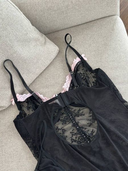 Чорний спокусливий мереживний пеньюар для дівчат PLUS SIZE DO3795-XL фото