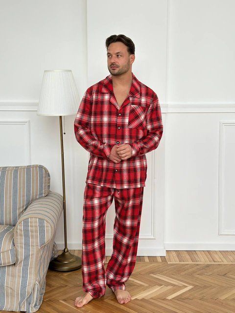 Фланелева чоловіча піжама на ґудзиках в червону клітинку DO3812-L/XL фото