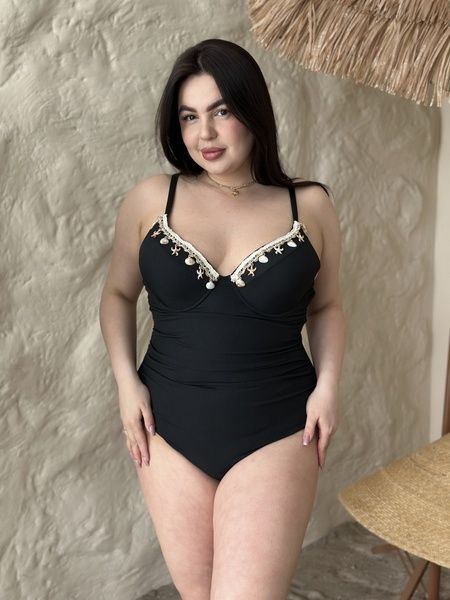 Чорний суцільний купальник PLUS SIZE з мушлями на бюсті SW4047-XL фото